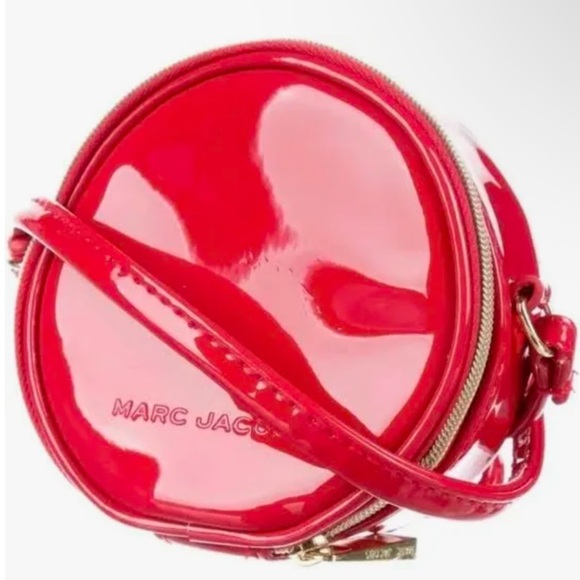 ♥️ Marc Jacobs Mini Crossbody Round Circle Canteen Bag 4" Red Patent Leather - Picture 1 of 12